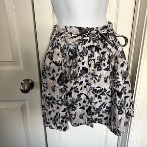 NWOT Women’s Belted Skirt with Pockets